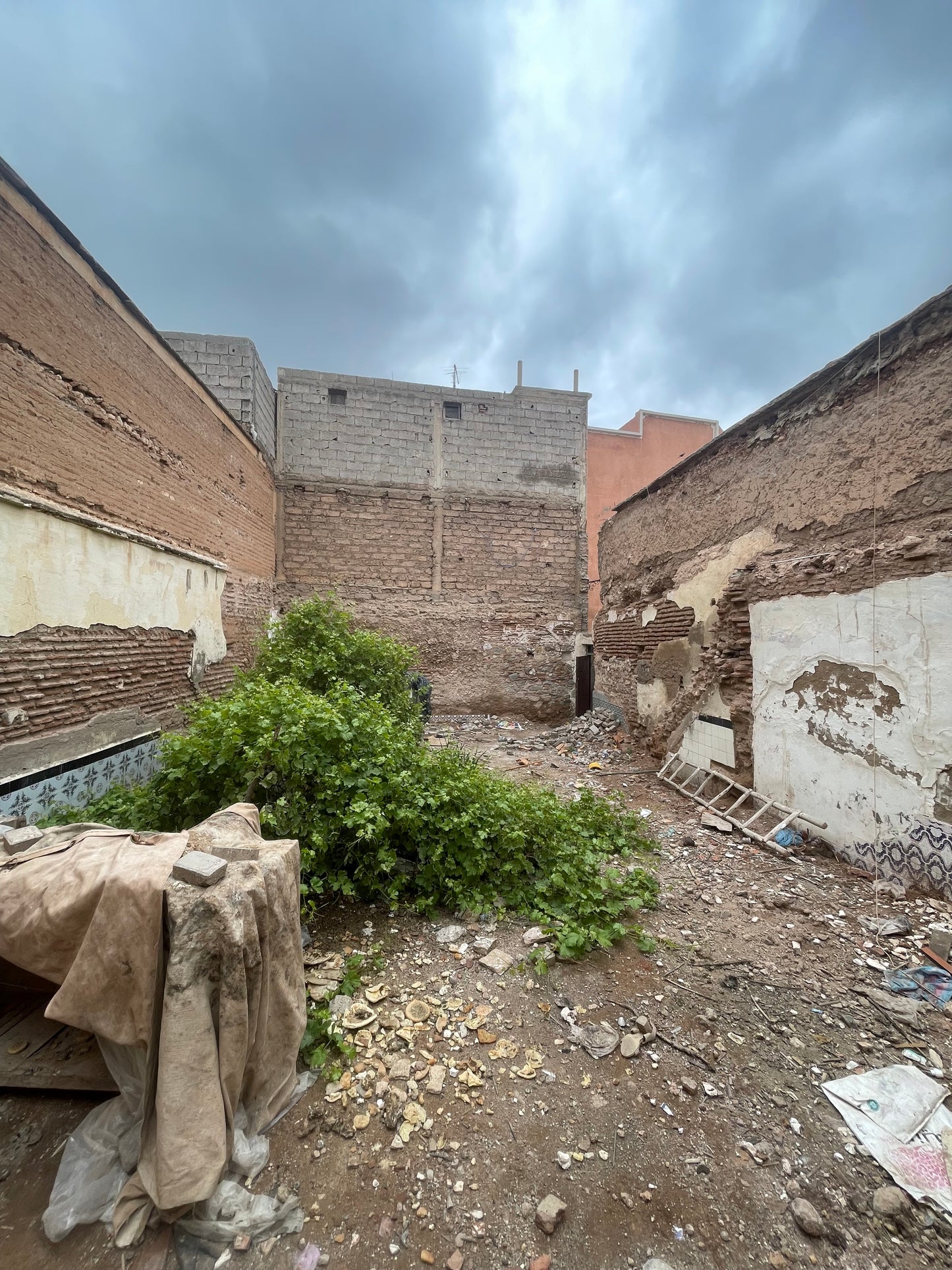 Fully Titled Land - Kasbah - 120m2 - €200,000