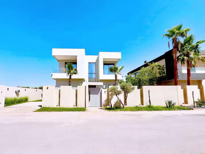 Incredible Turn-Key Villa for Sale - Route to Ourika - 481m2 - €500,000