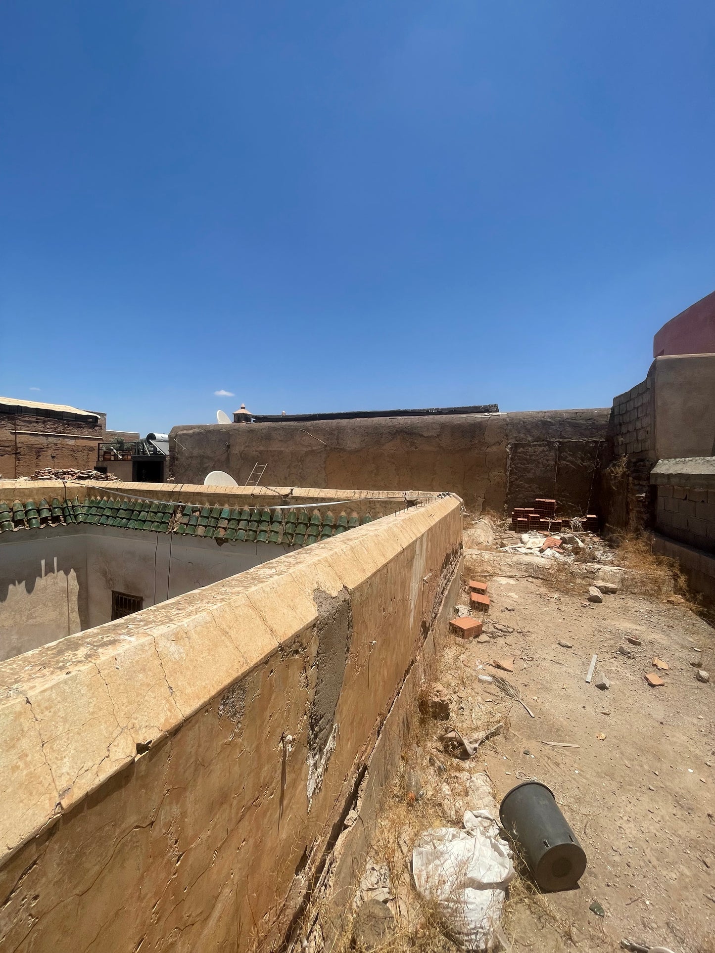 Beautiful Ancient Riad + Douria for Sale - Melkia - Spice Market - €900,000