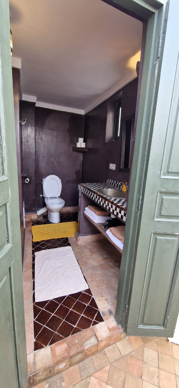 Charming Fully Titled Riad for Sale - Place des Épices - 40m2 - €290,000