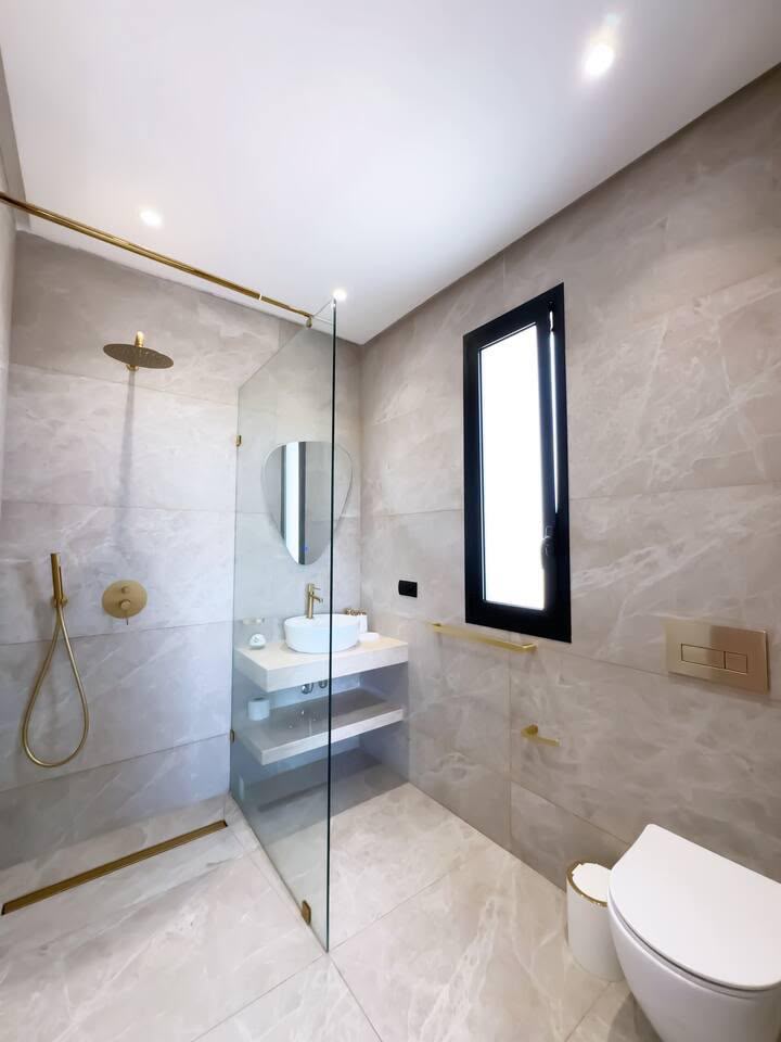 Incredible Turn-Key Villa for Sale - Route to Ourika - 481m2 - €500,000