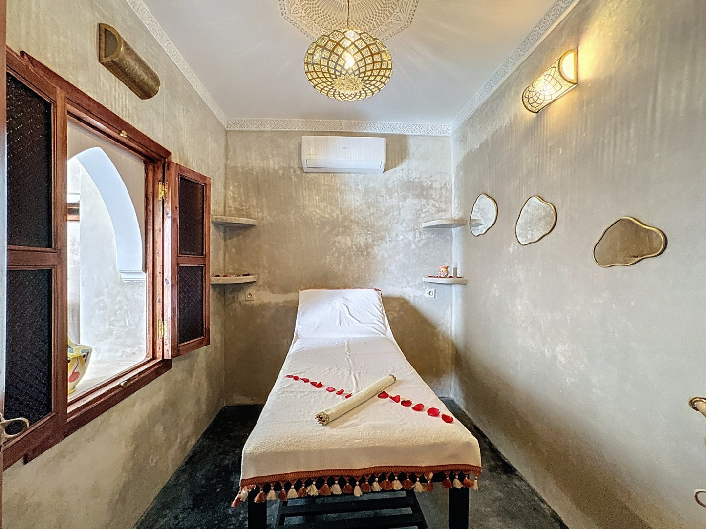 117 m² Titled 5-Bedroom Riad with Traditional Hammam in Ben Saleh – €700,000