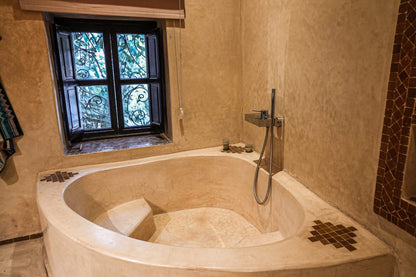 Beautiful Fully Titled Riad for Sale - Kasbah - 135m2 - €550,000
