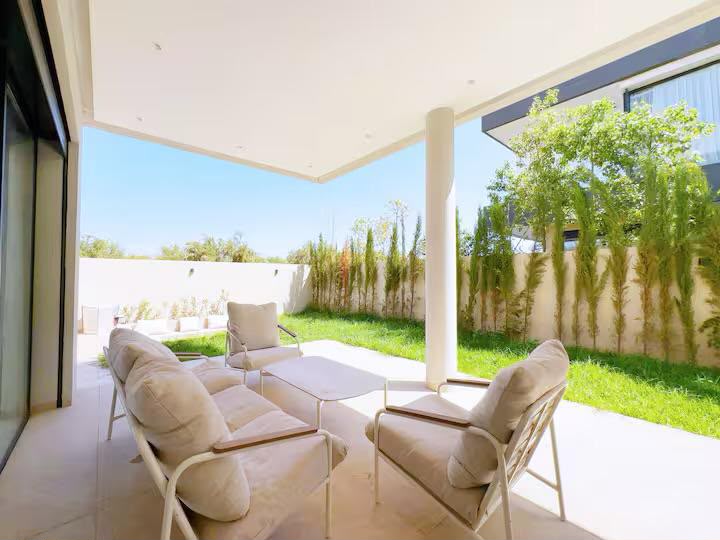 Incredible Turn-Key Villa for Sale - Route to Ourika - 481m2 - €500,000