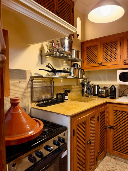 Amazing Fully Titled Riad - Riad Laarouss - 132m2 - €600,000 (negotiable)