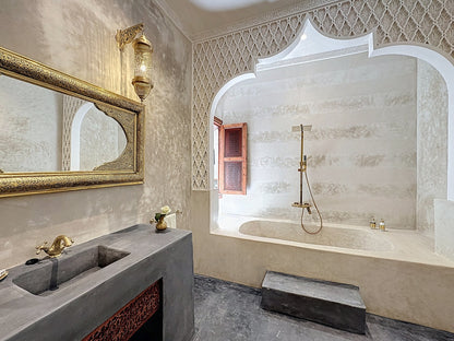 117 m² Titled 5-Bedroom Riad with Traditional Hammam in Ben Saleh – €700,000