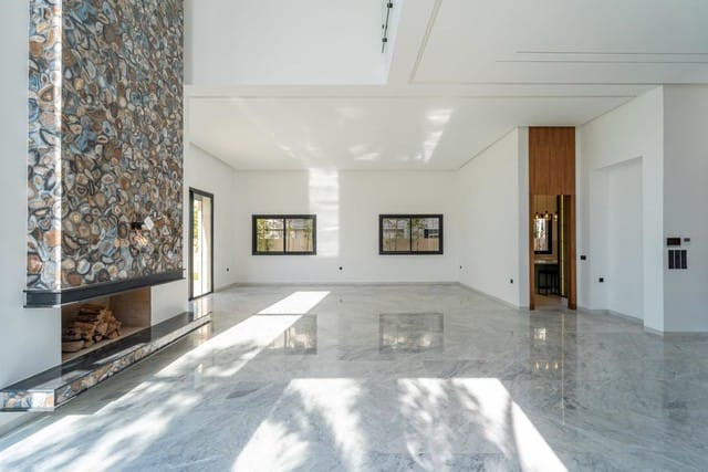 Exceptional Luxury 5 Bedroom Villa For Sale - Chirifia (Noria Golf Course) - 492m2 - €690,000