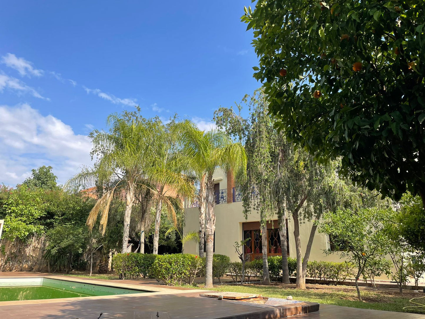 Incredible 6 Bedroom Villa For Sale - Nakhil - 400m2 - €950,000