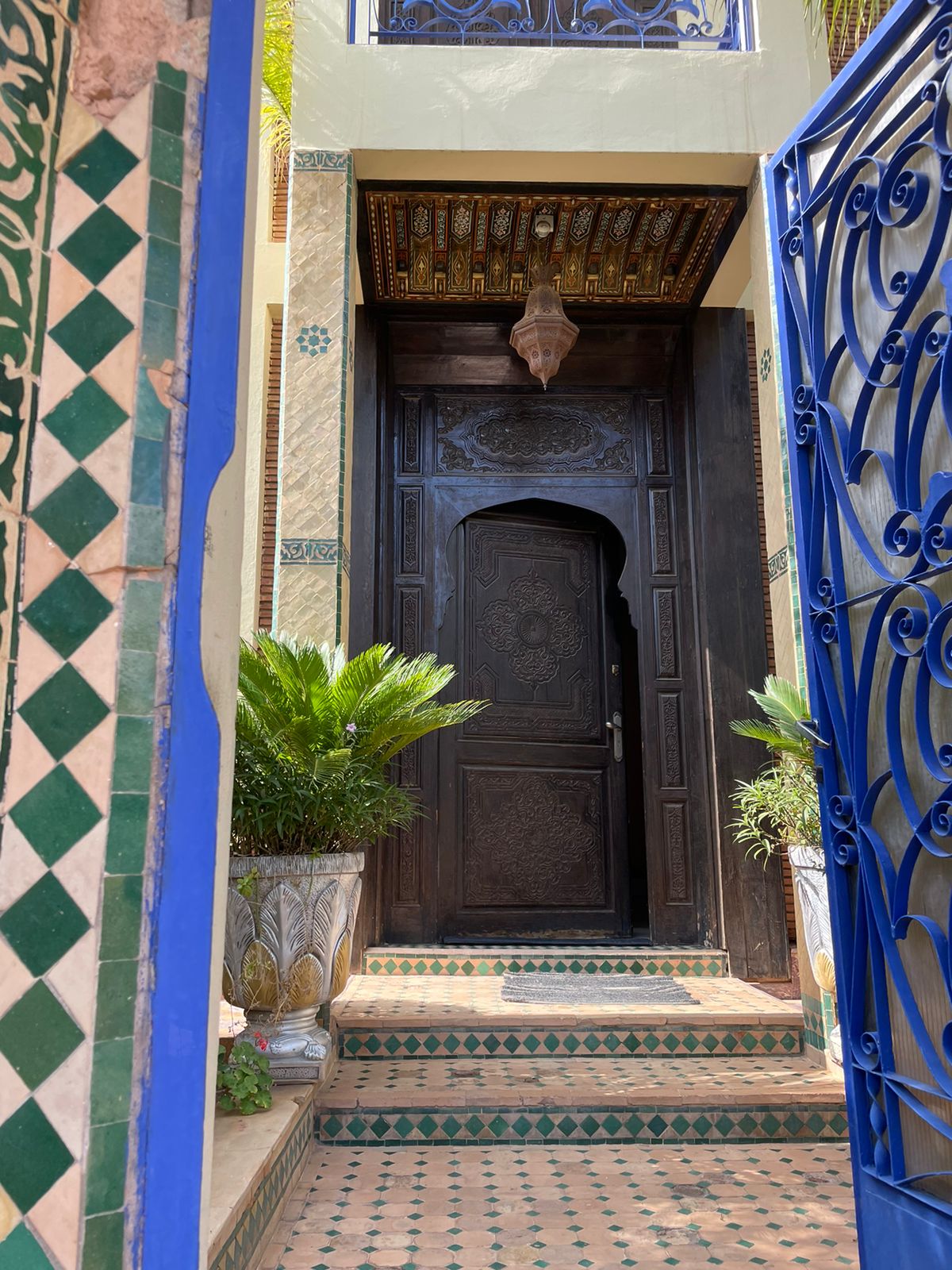 Incredible 6 Bedroom Villa For Sale - Nakhil - 400m2 - €950,000