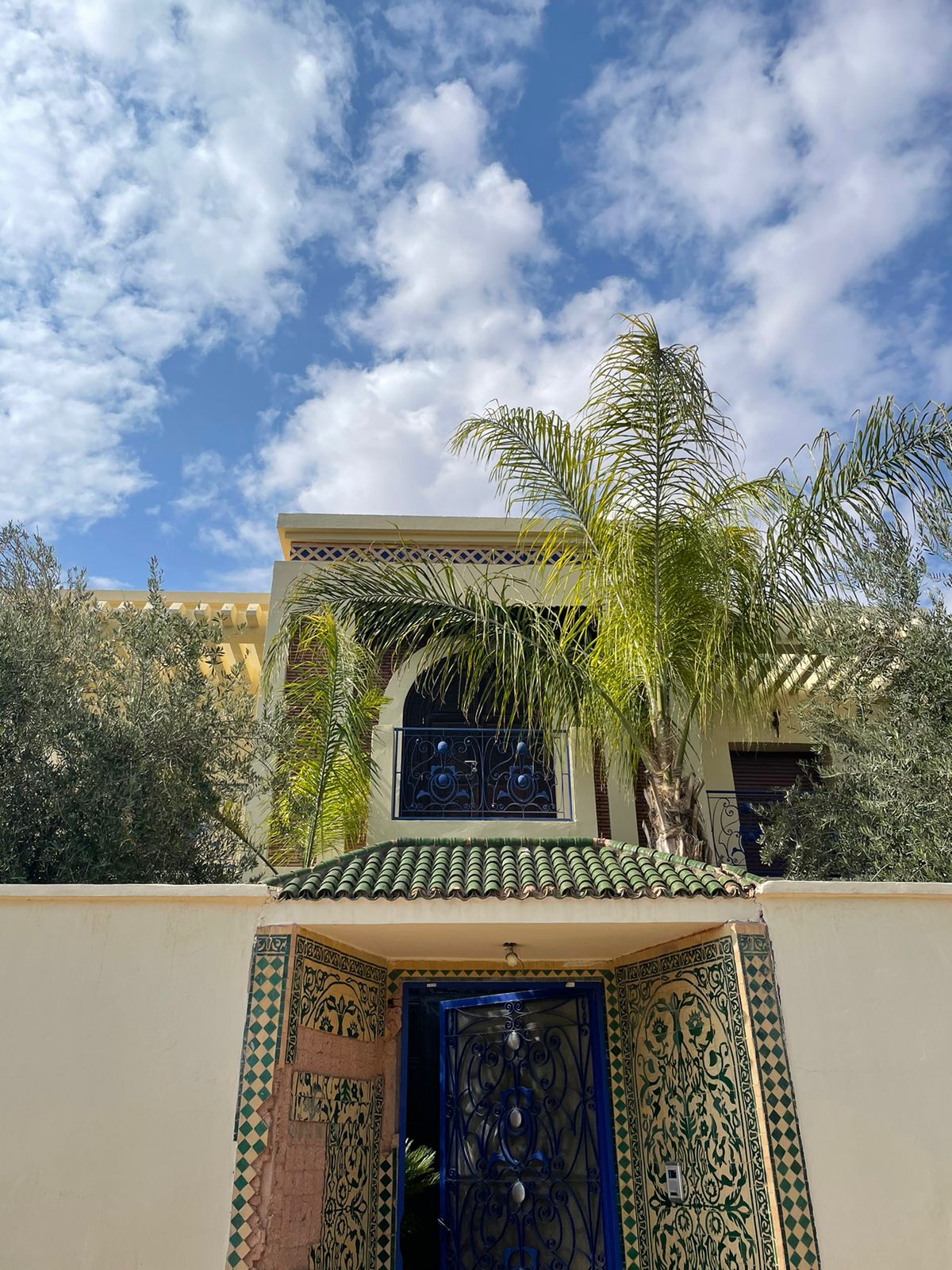 Incredible 6 Bedroom Villa For Sale - Nakhil - 400m2 - €950,000