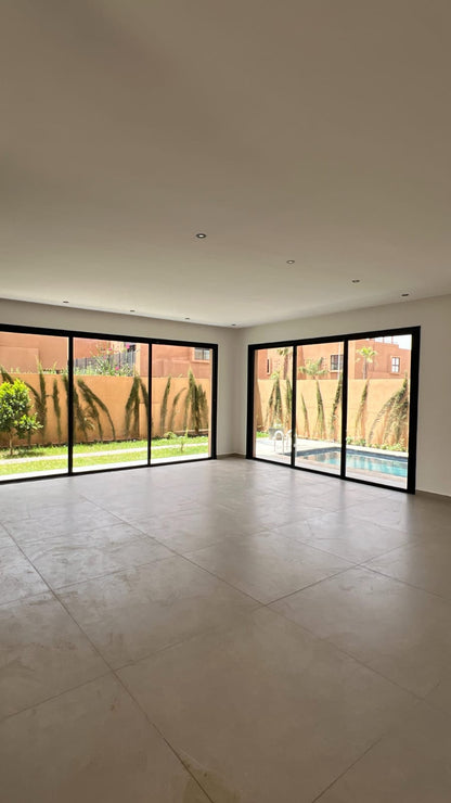 Luxury 4 Bedroom Villa For Sale - Chirifia - 283m2 - €410,000