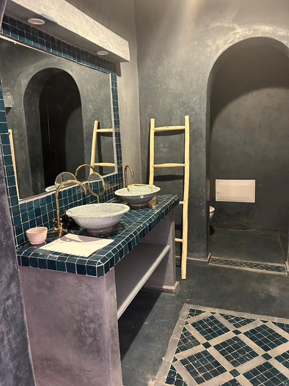 Exceptional Fully Titled Riad for Sale - Riad Laarouss - 160m2 - €650,000