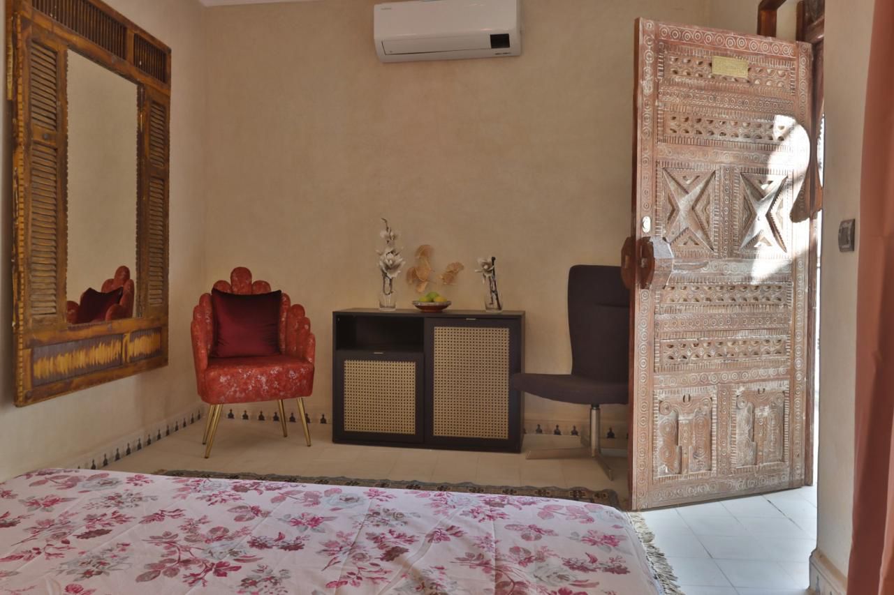Amazing Fully Titled Guesthouse for Sale - Kaat Benahid - 176m2 - €650,000