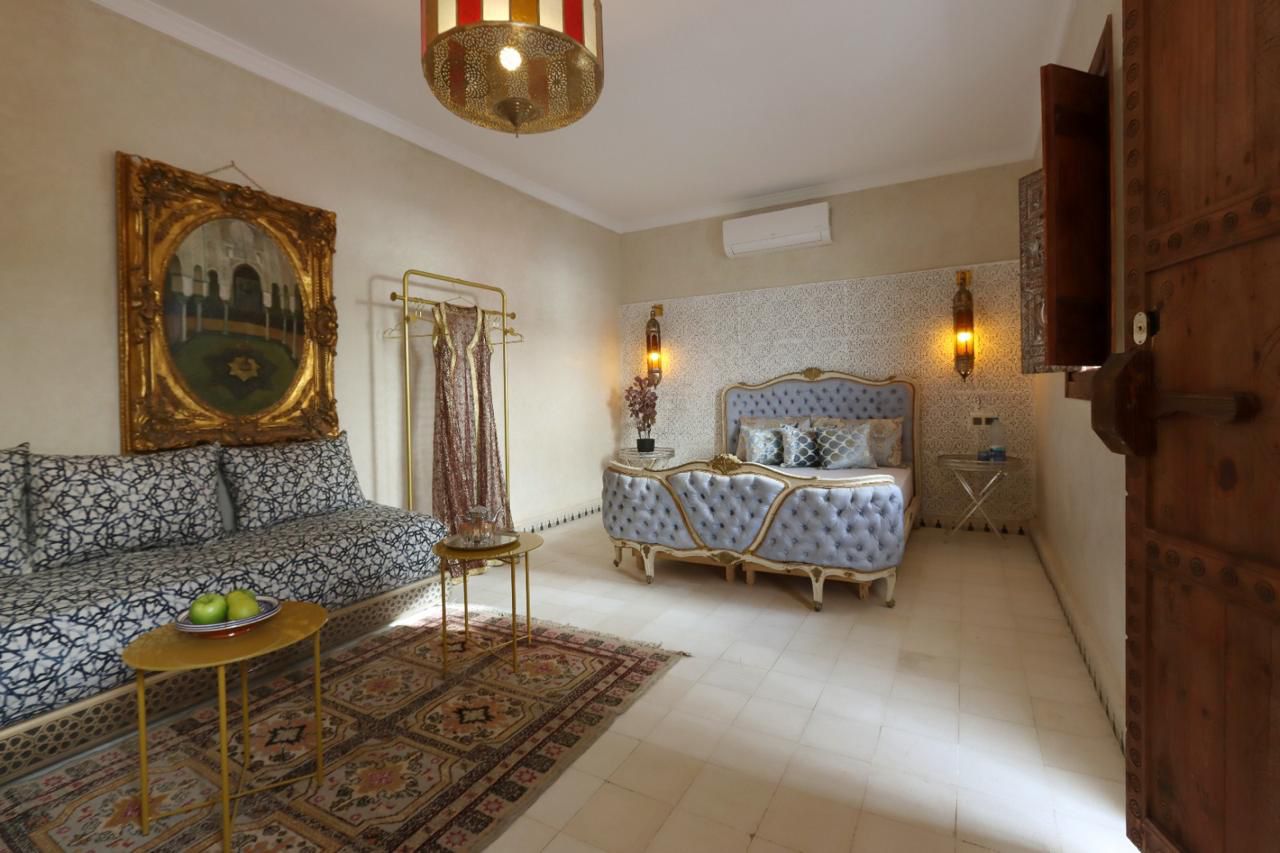Amazing Fully Titled Guesthouse for Sale - Kaat Benahid - 176m2 - €650,000