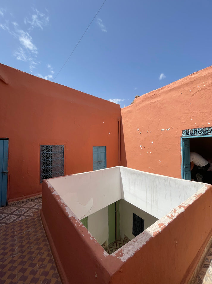 Stunning 91m² Riad with Panoramic Views for Restoration