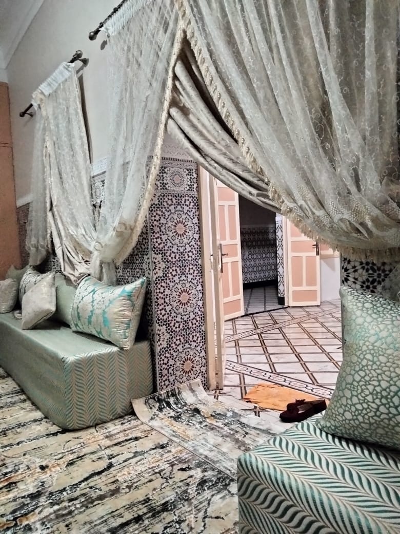 Spacious Riad for Sale - Zouia el Abbassia - Melkia - 148m2 - 280,000