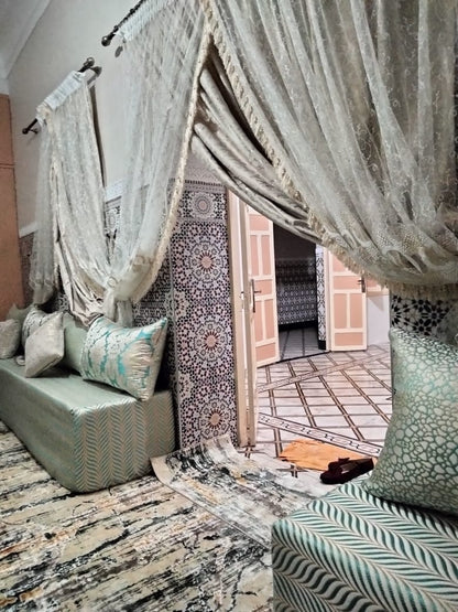 Spacious Riad for Sale - Zouia el Abbassia - Melkia - 148m2 - 280,000