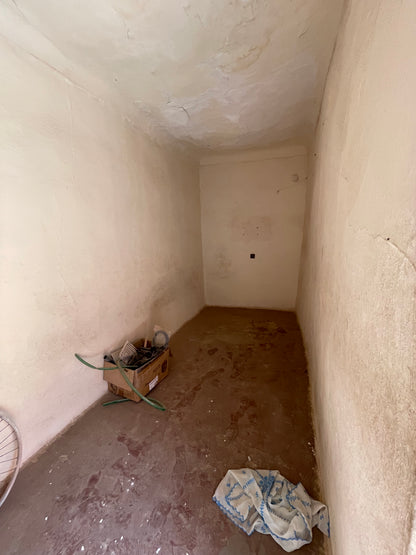 Stunning 91m2 Riad with Panoramic Views for Restoration - €130,000